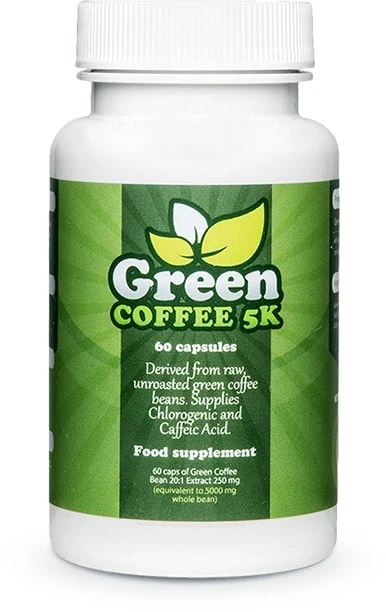 Envase de Green Coffee 5K con granos de café verde de fondo.